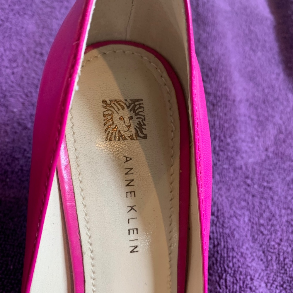 Anne Klein Pink Leather Embellished Pumps sz 8.5M - Picture 4 of 7